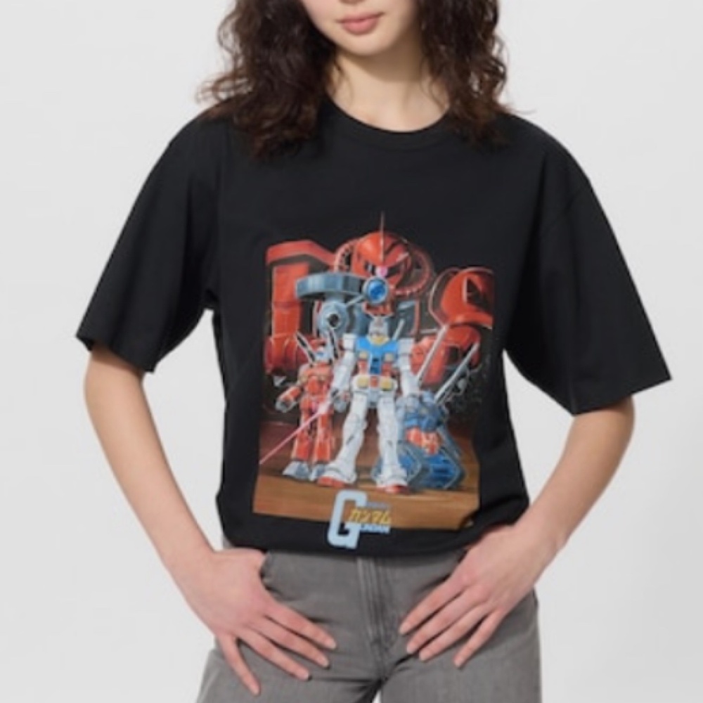 GUNDAM 45th Anniversary X Uniqlo Collaboration Black Printed T-shirt Size Small